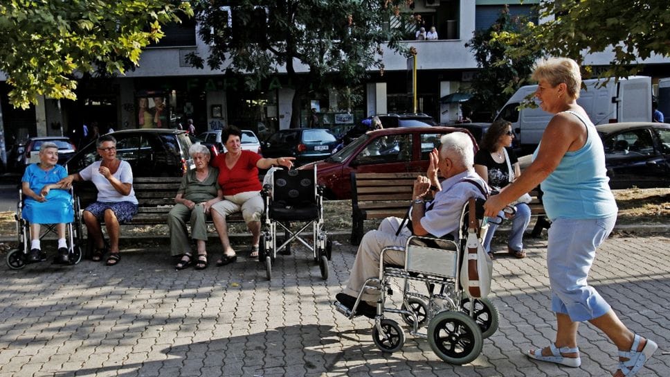 Nel Comasco le badanti regolari sono 3.762