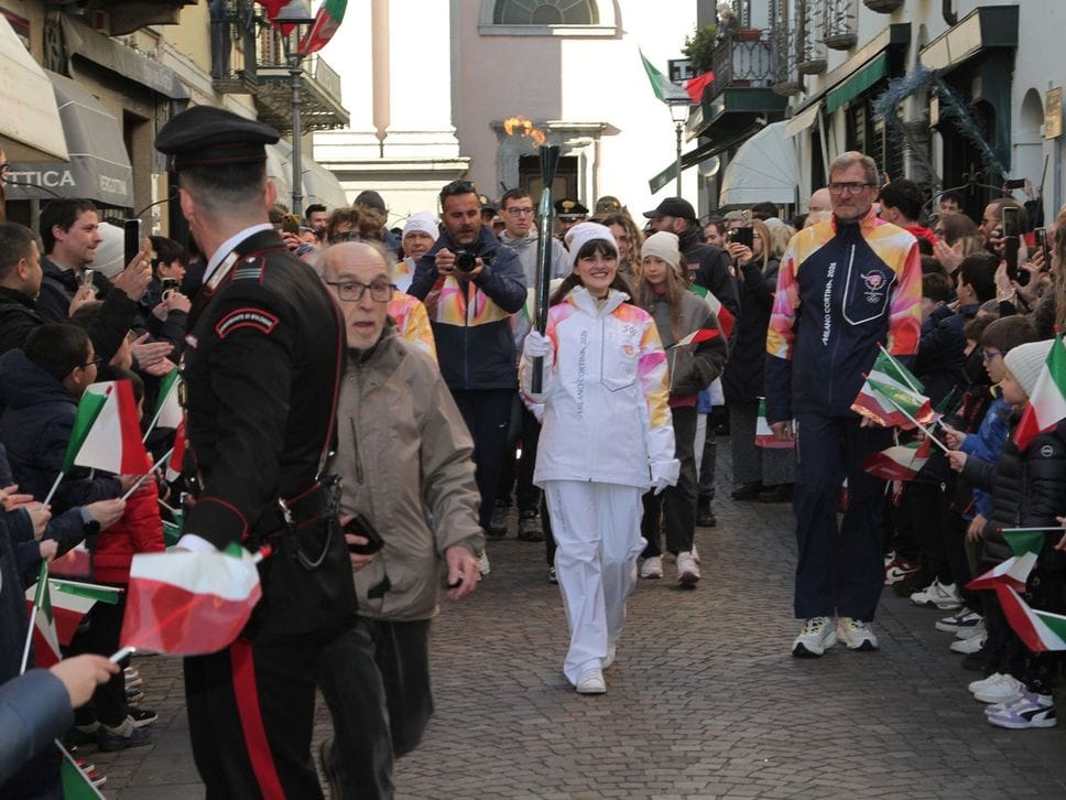 Il passaggio della fiaccola olimpica nel Comasco