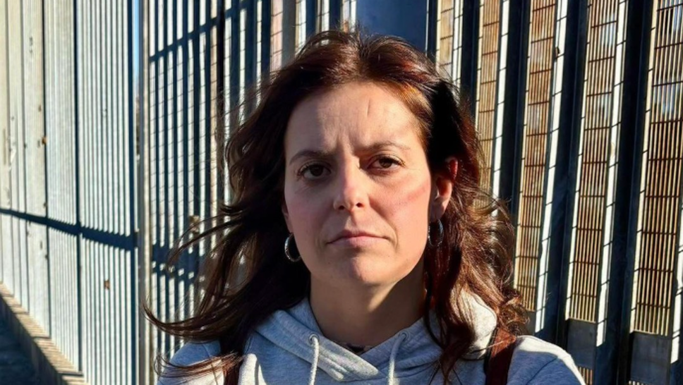 Ilaria Salis fuori dal Bassone