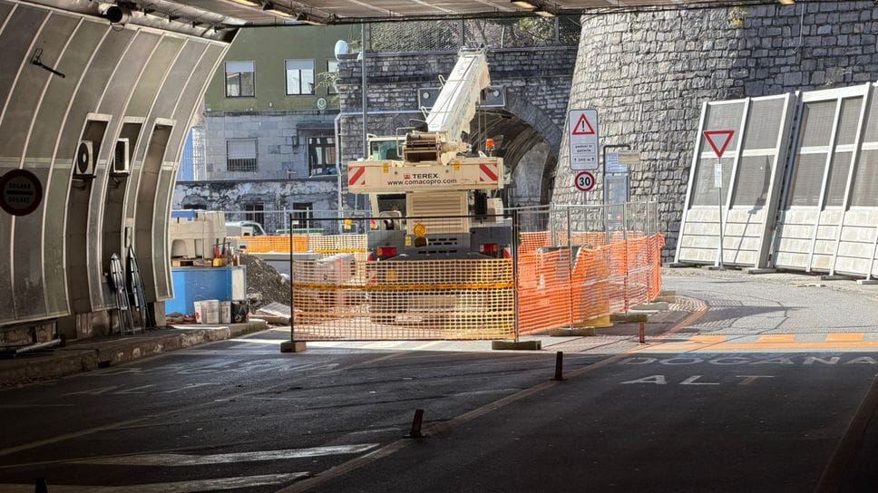 Cantiere ancora fermo al valico di Valsolda