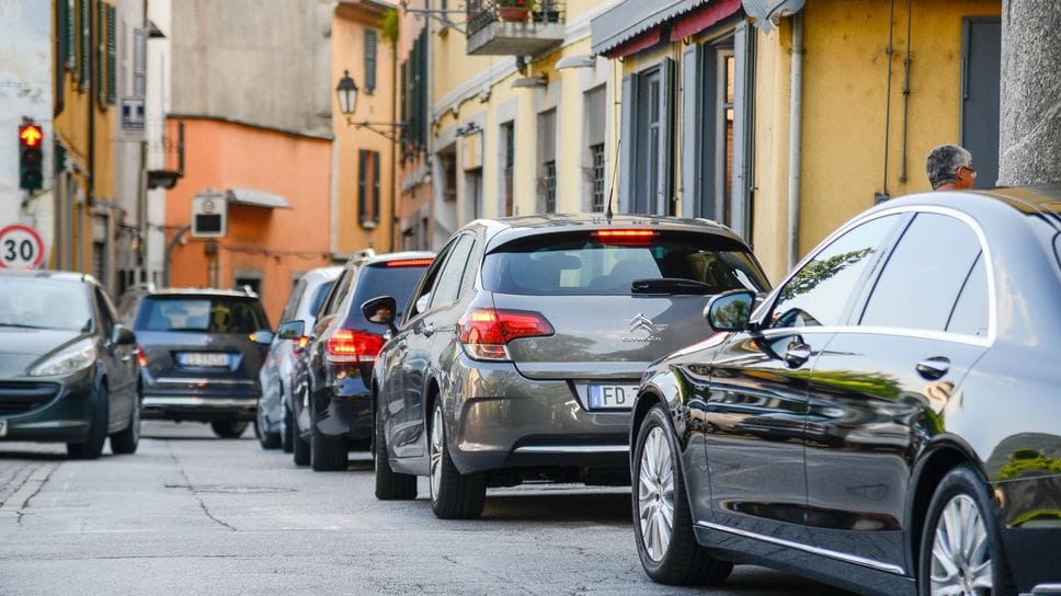 Traffico alla strettoia: il Comune cercherà di limitare i disagi