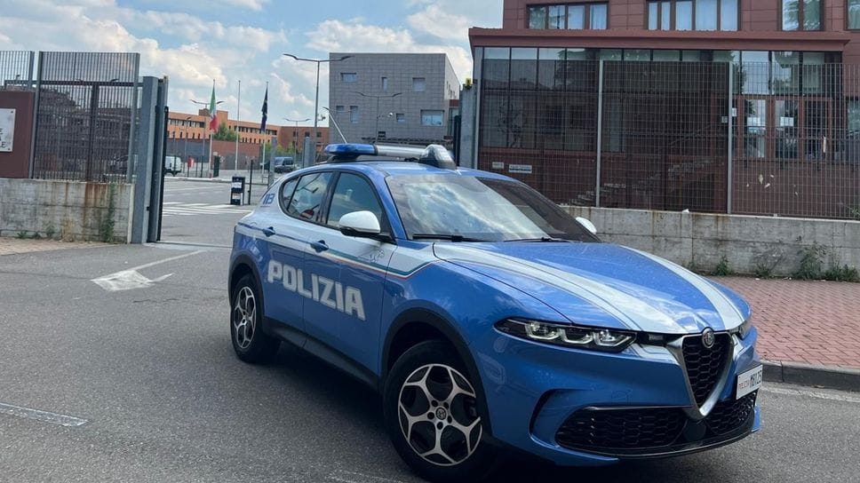 La Polizia di Stato di Como ha arrestato per furto aggravato un 55enne del Burkina Faso