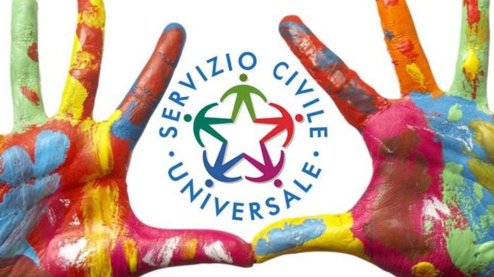 L’esperienza è compatibile con lo studio universitario o con un’altra occupazione part-time