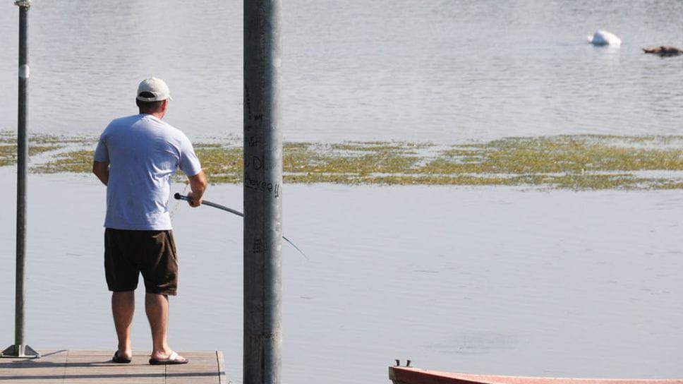 I pescatori contestano le nuove regole dell’Autorità di Bacino