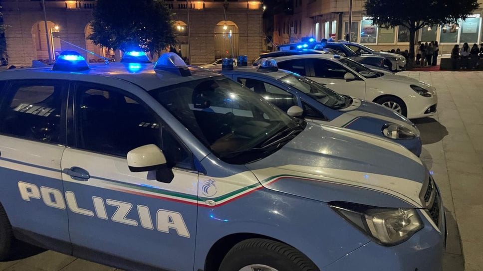 Controlli in piazza Garibaldi delle forze dell’ordine