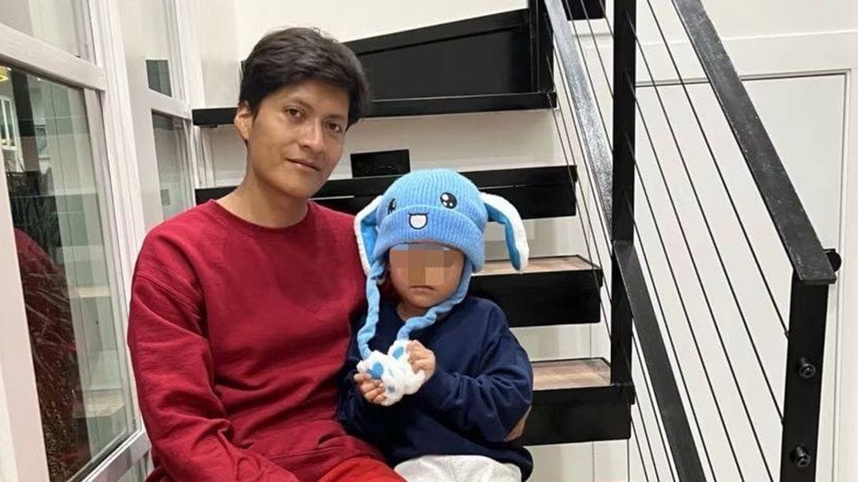 Liam e il papà (fermati dall’ICE e portati in un centro detenzione in Texas, poi liberati da un giudice)