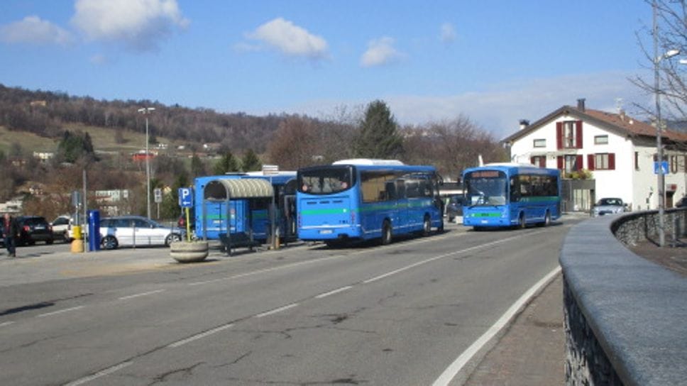 Autobus in partenza da San Fedele Intelvi