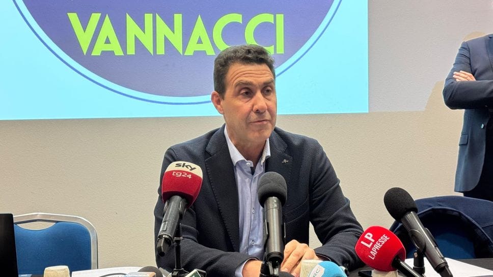 Il generale Vannacci ex leghista ha fondato un suo partito: “Futuro Nazionale”