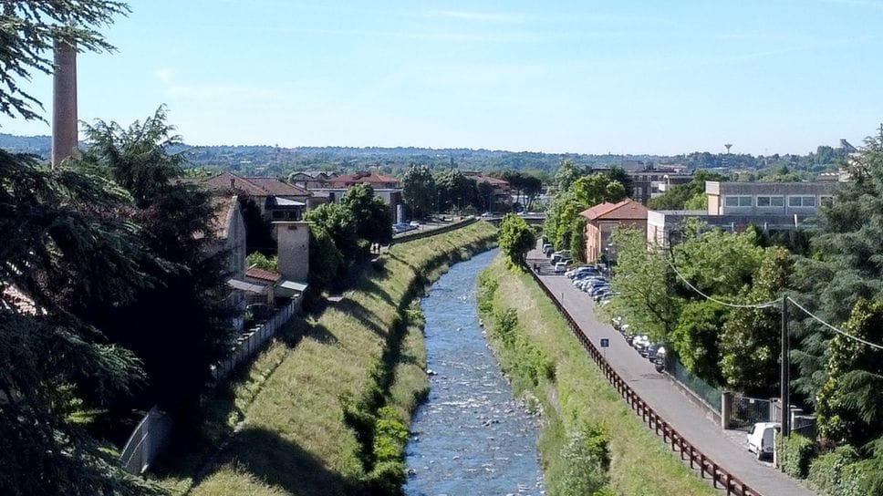 L’alzaia lungo il torrente Lambrone a Erba