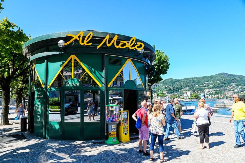 Como chiosco bar Il Molo sul lungolago di Sant'Agostino