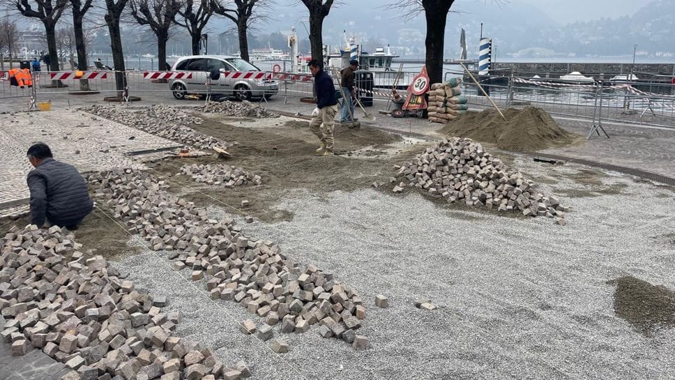Lavori in corso sul lungolago