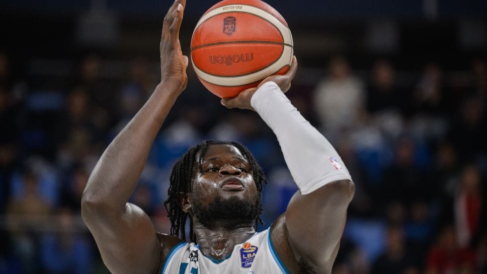 Oumar Ballo al tiro dalla lunetta: 6 errori su 9 tentativi per lui nel derby