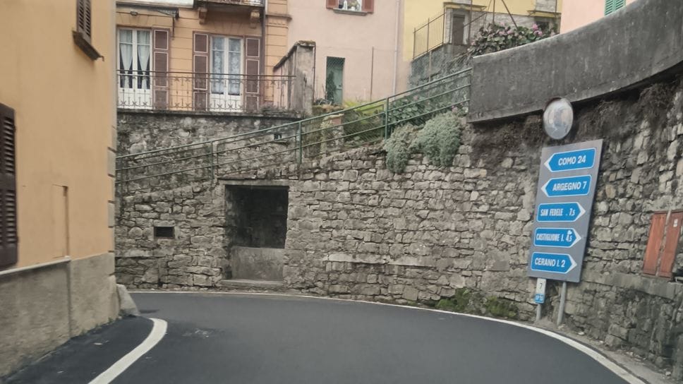 La prima strettoia in località Auvrascio a Schignano