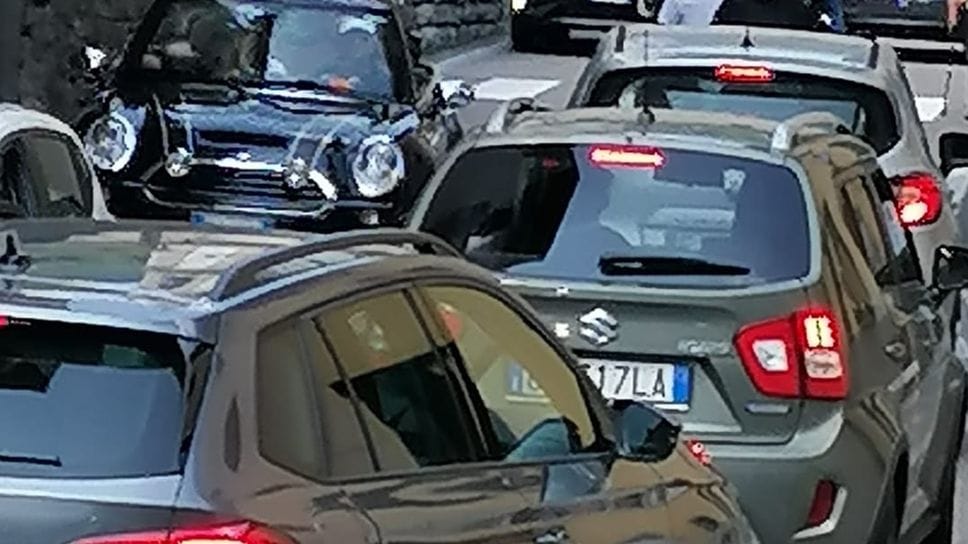 Traffico sulla Regina a Sala Comacina