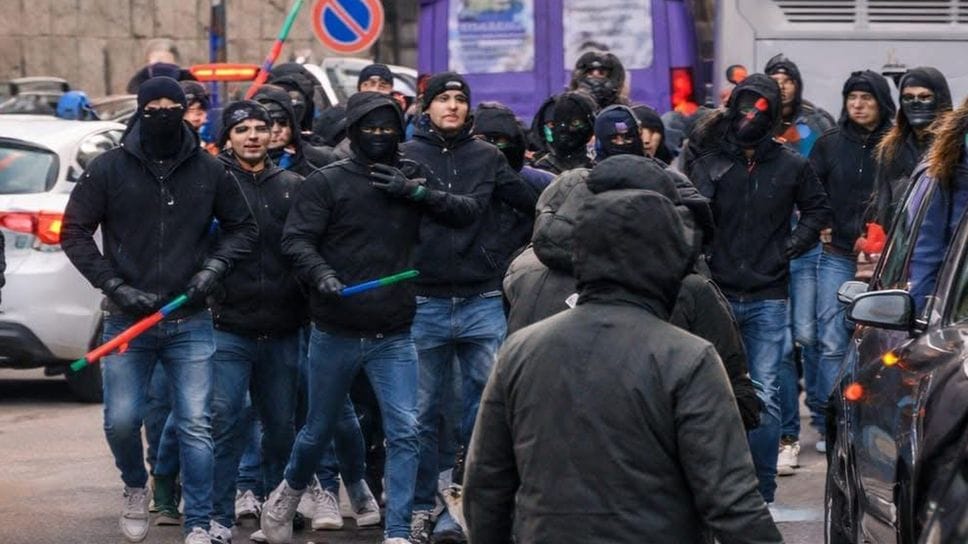 Tifosi del Bologna a Como lo scorso gennaio