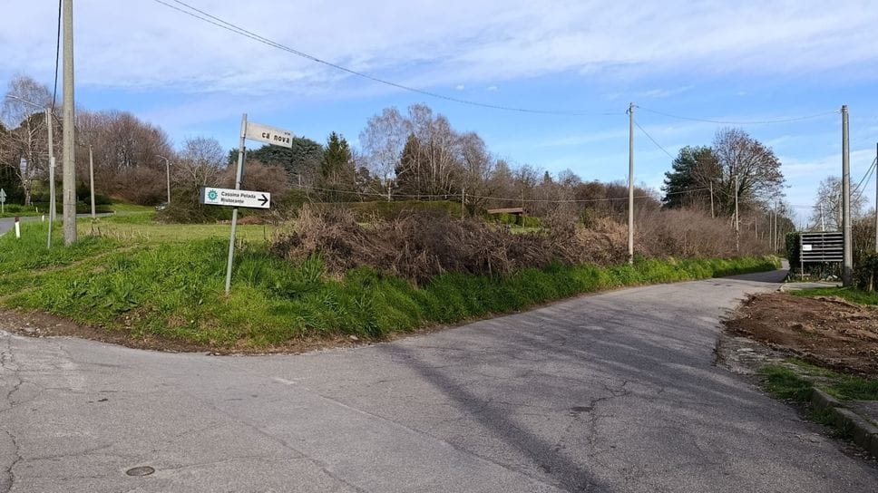 Via Ca’ Nova porta al complesso residenziale di Cascina Pelada