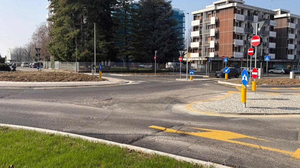 Il rondò di viale Lombardia