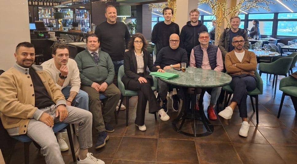 Gli esercenti con l’avvocato Elisabetta Di Matteo