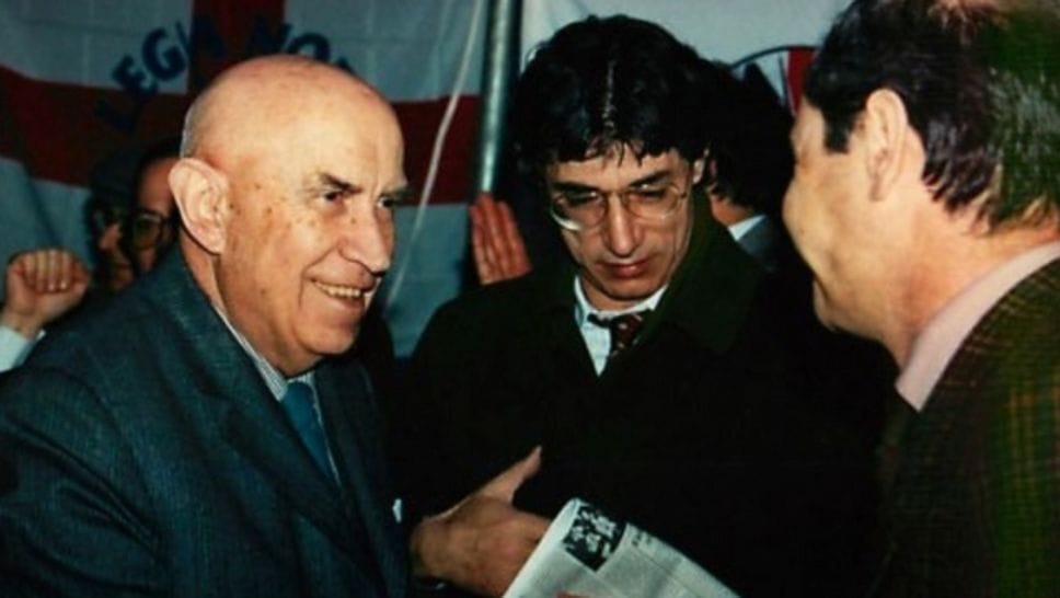 Un giovane Umberto Bossi con Gianfranco Miglio