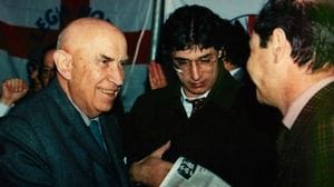 Un giovane Umberto Bossi con Gianfranco Miglio