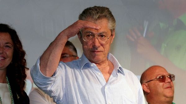 Domenica alle 14 a Pontida l’ultimo saluto al Senatùr