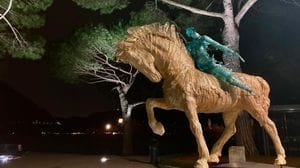 “Tracce”, incanto e forza dell’arte diffusa