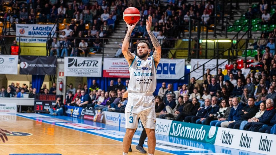 Cantù e la maledizione del play: un altro cambio