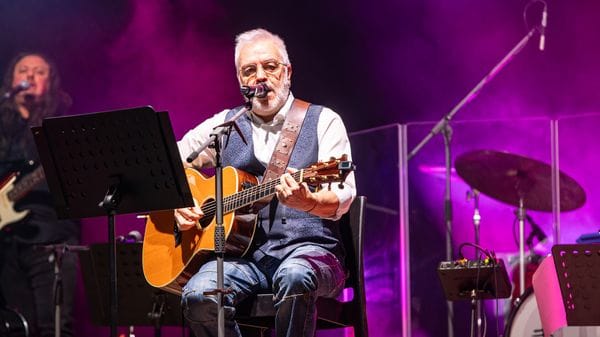 Van De Sfroos (ri)conquista il Sociale