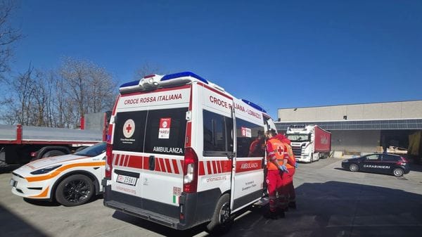Grave incidente sul lavoro a Bregnano, ferito un 53enne