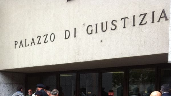 Maxi truffa sui bonus edilizi: fuggire ai Tropici non è bastato