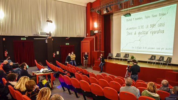 Rebbio, la sorpresa di Pasqua: riapre il Teatro Nuovo. Il Pd: «Occorreva buon senso»