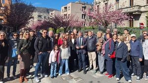 Ciliegi tutti in fiore. E il comitato fa festa