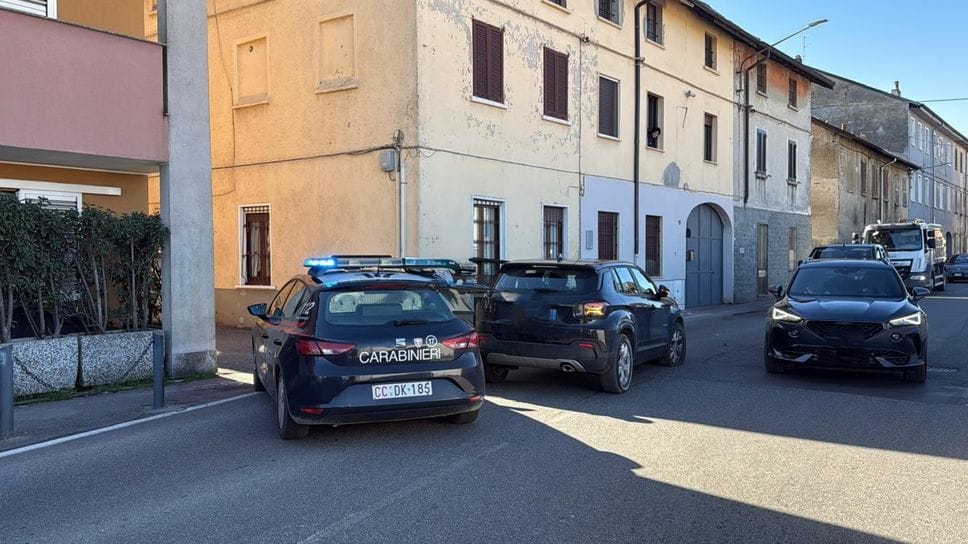 Tre stranieri in manette dopo l’inseguimento. Bottino restituito
