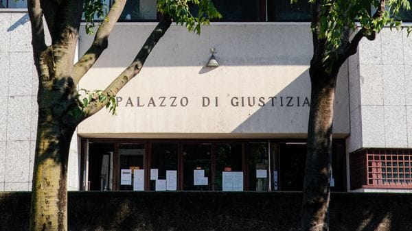 Volevano che la figlia sposasse uno sconosciuto. La Procura: «condannateli»