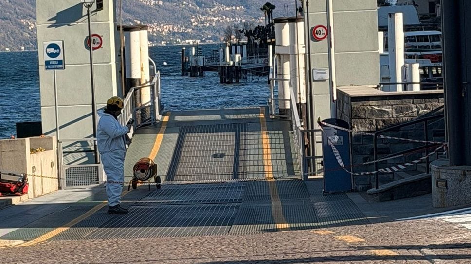 Bellagio, pontile danneggiato dal maltempo. Chiuso fino a mercoledì quello per le auto