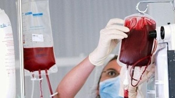 Mancano i medici per le trasfusioni. E al Sant’Anna tornano i “gettonisti”