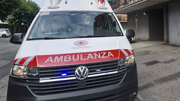 Tragico incidente, uomo di 71 anni muore in un pozzetto
