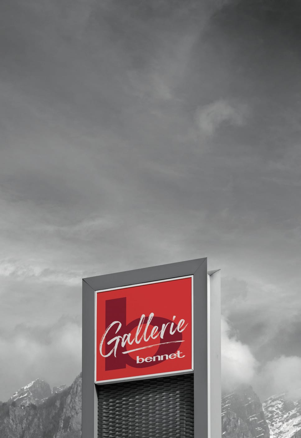 La società possiede 80 immobili commerciali