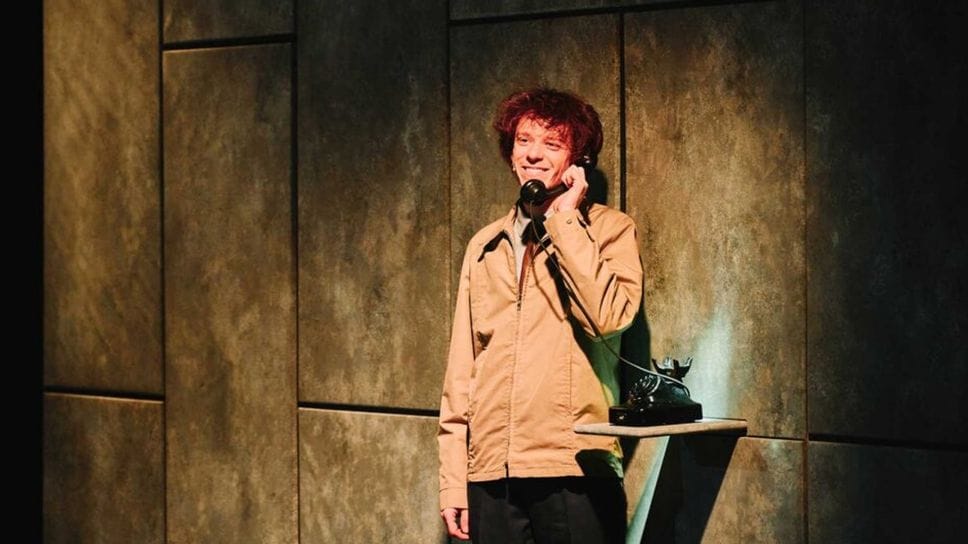 Viviamo in una «società senza eros, tutti chiusi nei social»