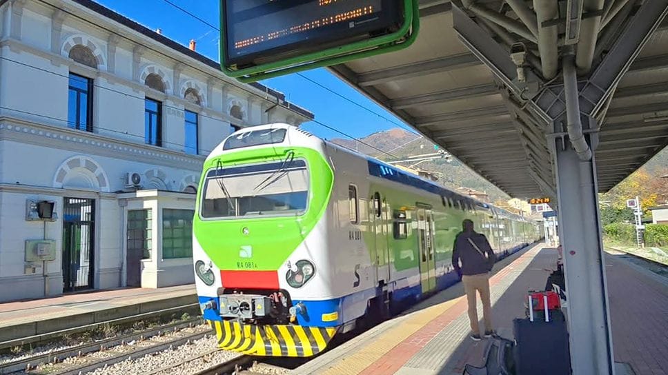 Treno alla stazione di Erba