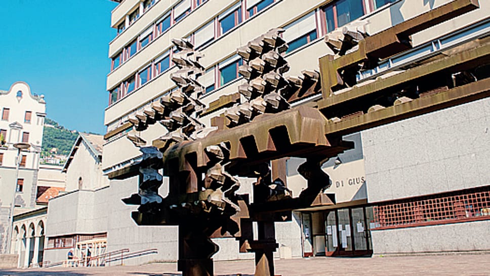 Palazzo di giustizia a Como