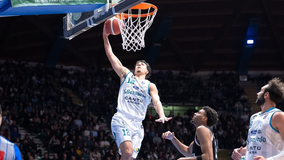 Bortolani in azione nella partita di andata a Desio