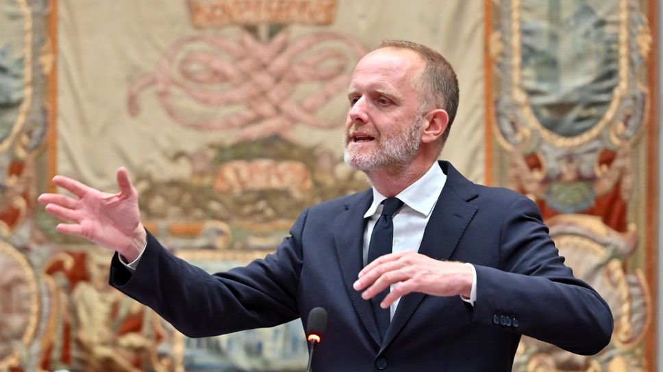 Consiglio comunale incandescente. Rapinese contro un “assente”