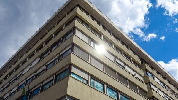 Sessanta grammi di cocaina in auto. Lui giura: «Era tutta per me». Assolto