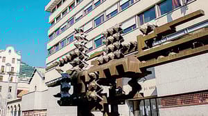 Una serie di furti e di tentati colpi. Donna arrestata