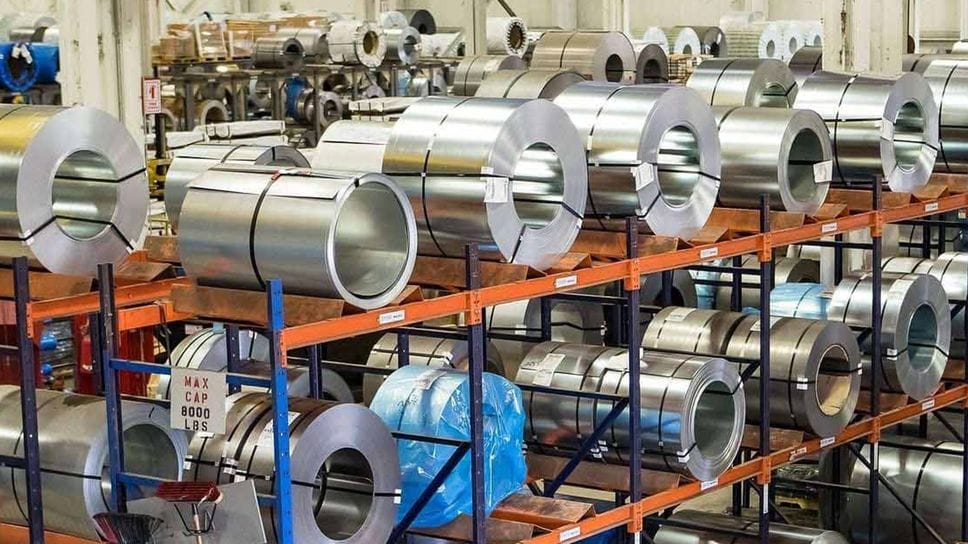 Siderurgia in difficoltà. «Ma segnali positivi dopo 10 anni in calo»