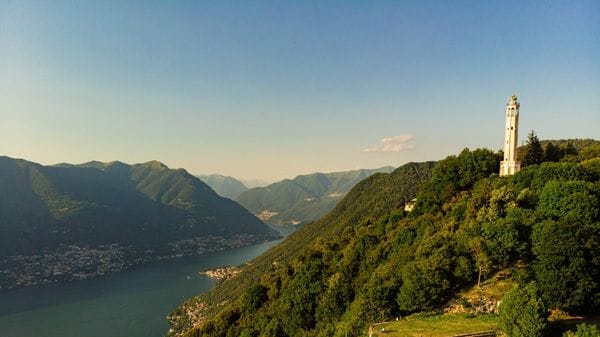 L’appello ai sindaci di Como e Brunate: «Basta litigare serve un accordo»