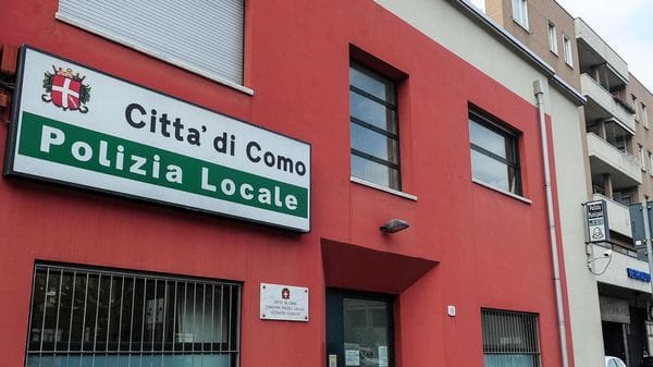 Furti in centro Como: denunciati due giovani stranieri 