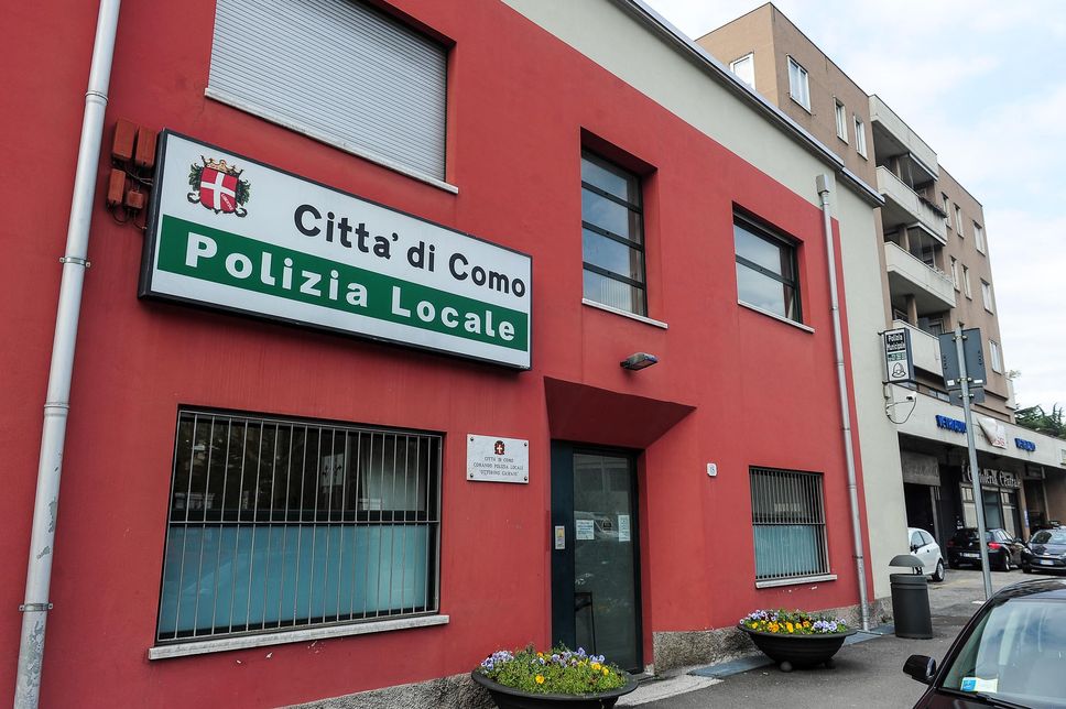 Rapina in via Milano a Como, in cella anche un secondo giovane