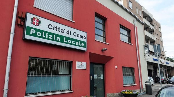 Rapina in via Milano a Como, in cella anche un secondo giovane